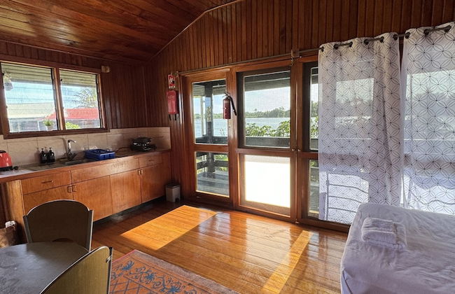 SUNSET VIEW HALL AND VILLAS - Photo 3