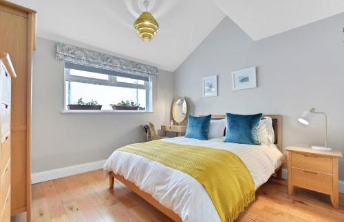 Quay House, North Coast 6 bedroom holiday home - Photo 16