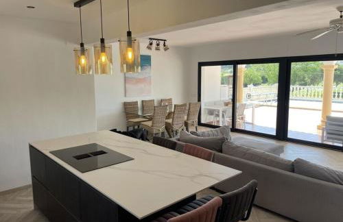 La Gavina - Spacious 5-Bedroom Villa with Private Pool in Javea - Foto 4