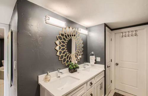 Spacious Suite Mtn Views Peaceful & Private - Foto 9