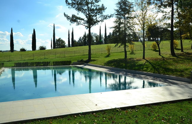 Garden & Wine Country Stay - Photo 21