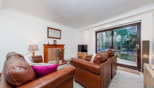 Courtyard Cottage with free onsite parking, garden, short flat walk to town - Foto 5