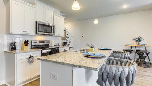 Walk to Dog Park and Playground Hampton Haven! - Foto 2