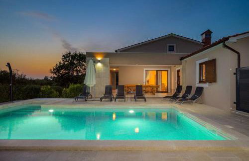 Villa Rojnići 2 by IstriaLux - Foto 1