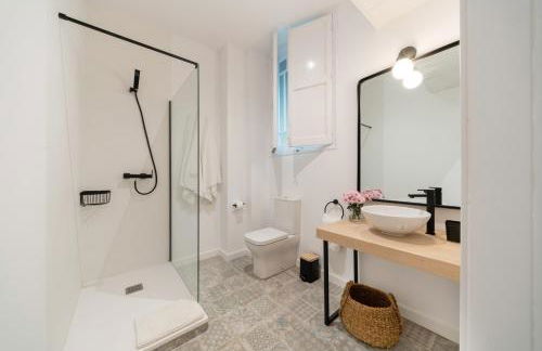 Victoria Site-Luxury Center - Photo 37