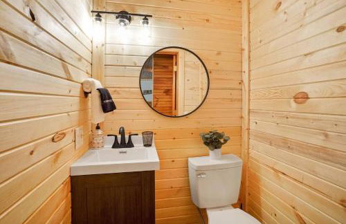 Game RoomHot Tub4mi to Rock HouseGives Back! - Foto 21