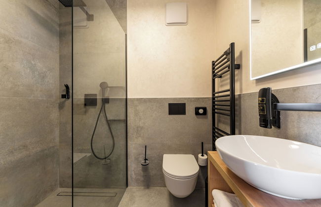 Pure Alpine Suites - Photo 45