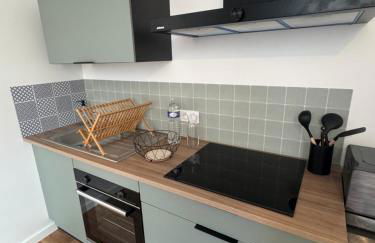 Studio Voyage - Proche centre ville - Foto 7