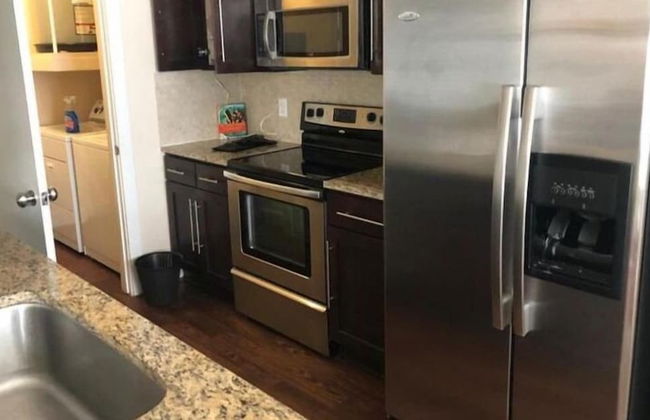 Luxury Living at City Center Houston - Photo 5