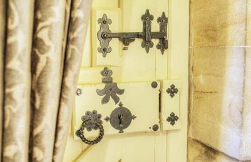 Exceptional Grade II Listed Church Conversion - Foto 23