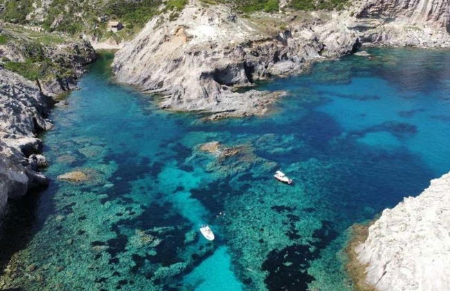 Passeio de lancha pela ilha de San Pietro ou Masua - Foto 2