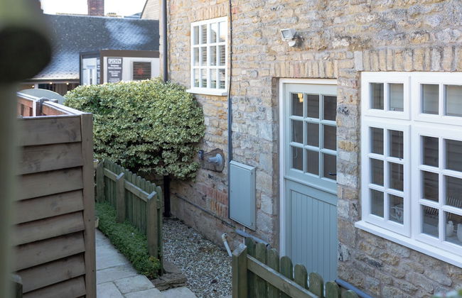 Jasmine Cottage-2BD in Heart of Bourton - Photo 67