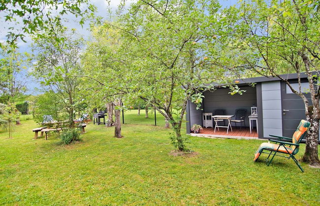 Charming Stay Near Forests - Photo 20