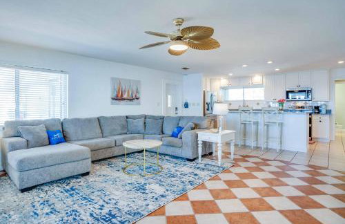 Perfect Summer Vacation/ Waterfront Property/Bay Views/ Ocean Views/ Boat Dock/ Kayak/Dog Friendly! - Foto 4