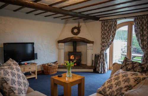 Gelt Cottage, Castle Carrock, family accommodation with 2 dogs welcome and hot tub - Photo 9