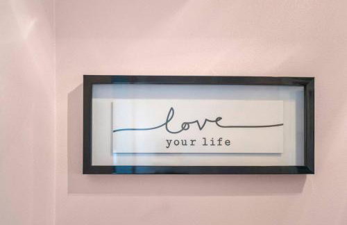 Modern Comfort Loves Park - Stylish 3BR Getaway - Foto 8