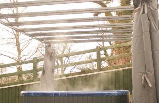 Caer Fedwen Barns Clwyd Cottage Two Bed, Barn Conversion with Private Hot Tub - Foto 18