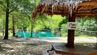 Casita with Swimming Pond & Sand Volleyball Access - Foto 1