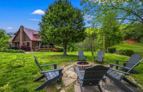 Hidden Star Hideaway-Blackberry Farm-Smoky Mtn Nat Park-Hot Tub- Fire Pit- Fenced Yard- Pet Friendly - Foto 41