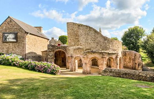 Cozy Home In Paimpol With Wifi - Photo 22