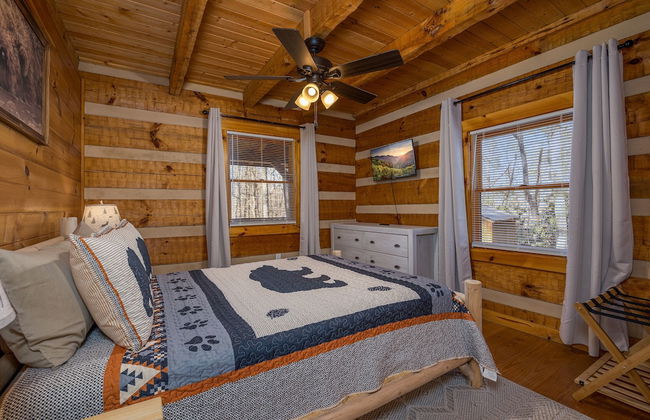 Hidden Hideaway 2 Bedroom Cabin by RedAwning - Foto 3