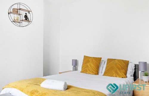 Bright 4 BR Home - Forest Fields - City Centre - Free Parking - WiFi - Close to Forest Rec - Sleeps 8 - Foto 3