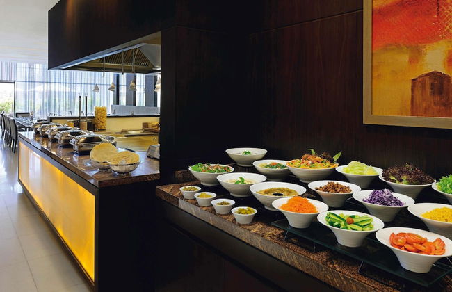 Movenpick Hotel Apartments Al Mamzar Dubai - Photo 42