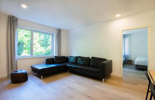 Tolstov House - Freistehendes 9 Zimmer Haus mit großem Garten - Photo 15