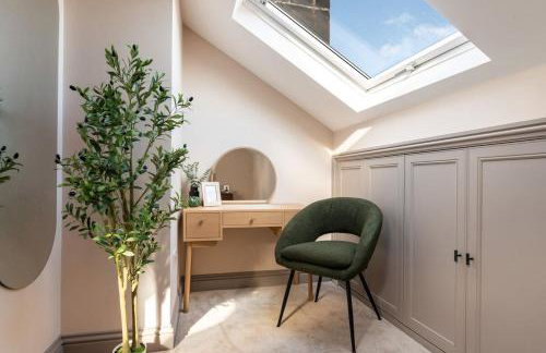 Cheltenham Loft - Photo 7