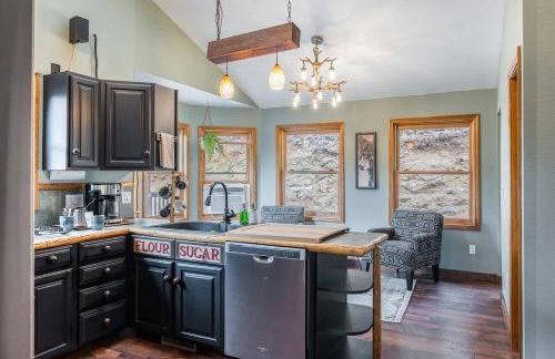 Sunset Mountain Views near Town on 3 Private Acres - Foto 79