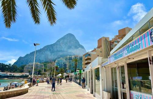 Relax e impresionantes vistas en apto1a línea - Foto 5