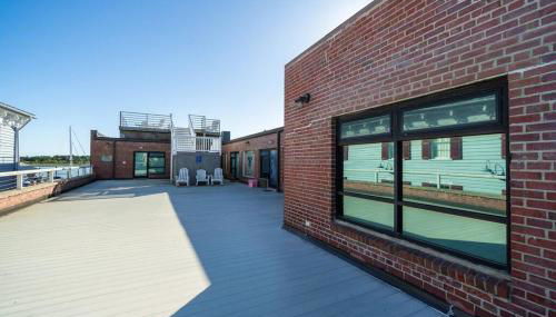 Why Knot Getaway…Rooftop with WaterView! Unit F - Foto 2