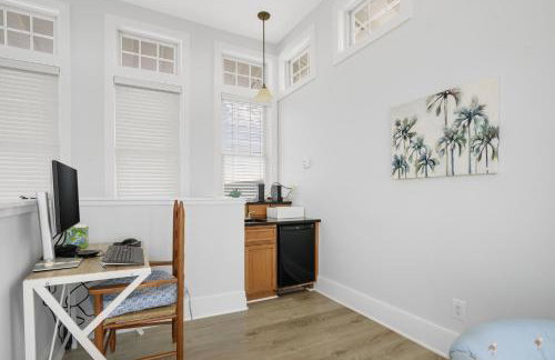 The Blue Pearl - Luxurious beachfront living with community pool! - Foto 61