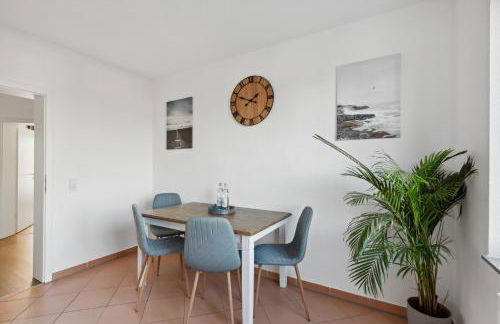 Larooms Merseburg - Apartment NP21 - 2 Zimmer - 4 Betten - Waschmaschine - Parkplatz - Balkon - Foto 8