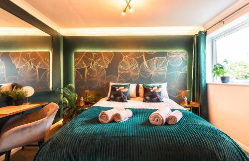 Hot Tube&Private Driveway&11 Guests Family&Contractors Bedford - Foto 41