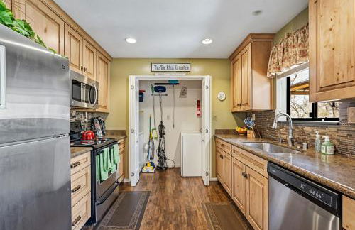 Bigfoot Retreat Home Close to Beach - Foto 7