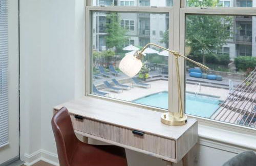 Lux 2BR w Gym Pool sleep 6 in Assembly Square - Photo 1