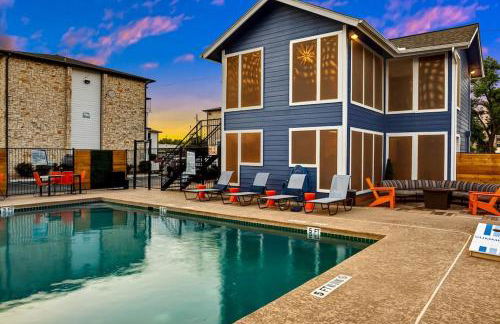 Your Chill 2B Getaway - 10min to DTWN - W/D, Pool, Prkg - Foto 8