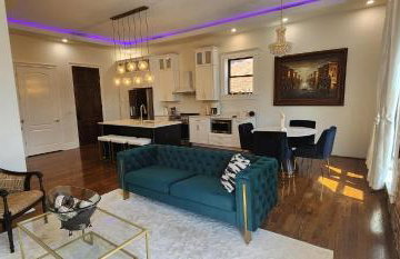 The Luxe Building- 2 Bedroom Apartment in Metropolis - Photo 6