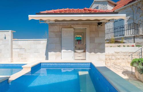 Holiday home krika -Three Bedroom Home with heated Pool and Jacuzzi - Foto 56