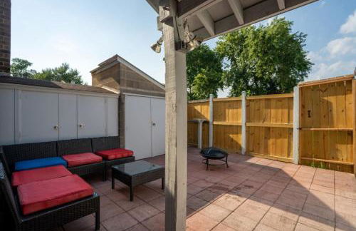 Parkside Alexandria Townhome - 3br free parking - Foto 30