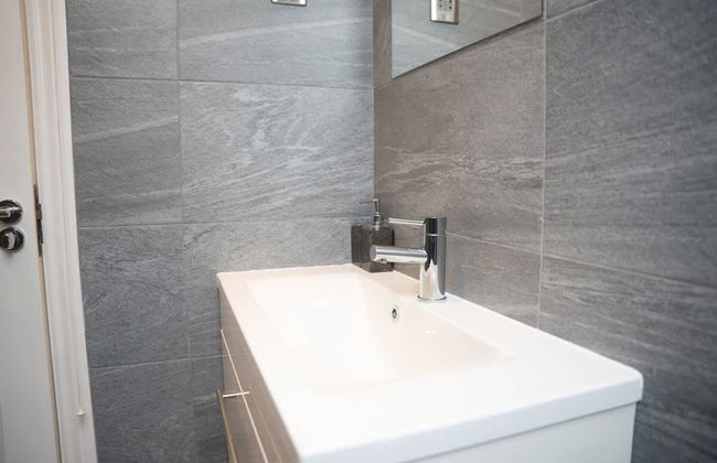 Host Stay Oriel Close - Photo 20