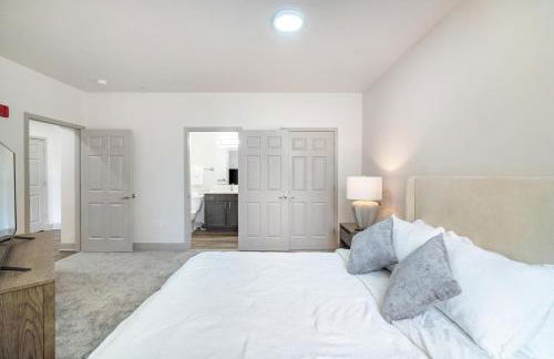 Landing Spectacular 2BD Clubhouse Pool - Foto 20