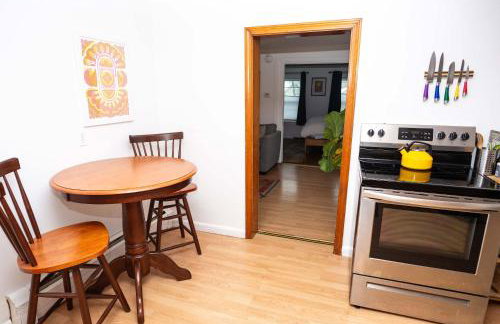 Whimsical apartment near downtown Winooski - Foto 17