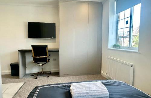 Spectacular Modern, Private Apartment,15 Mins To Central London - Photo 12