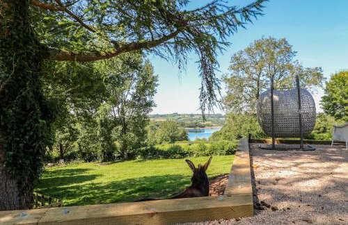 The Ivy Barn - Photo 2