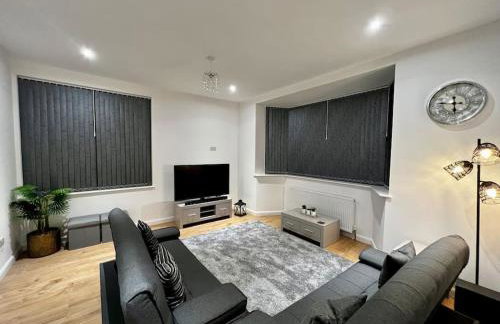 No1 Lux Apartment Nuneaton with Gated, Private Parking - Foto 11