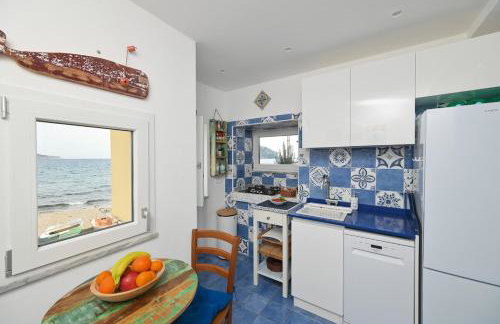 Beach House Ischia - Seafront & Aragonese Castle View - - Foto 63