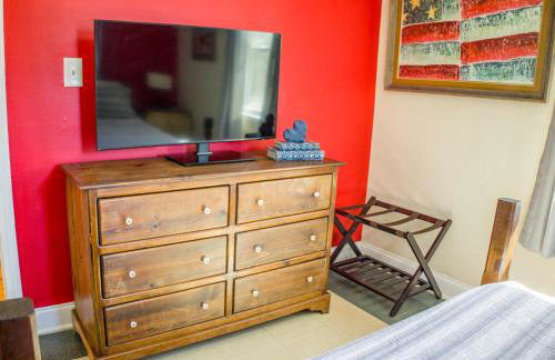 White Picket Fence - EV Charger! - Foto 17