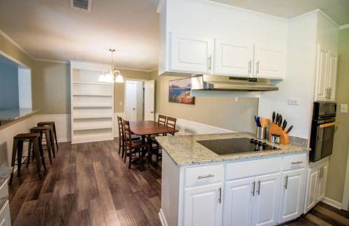 Luxury Midtown Home - Only a few blocks from FGH - Foto 23